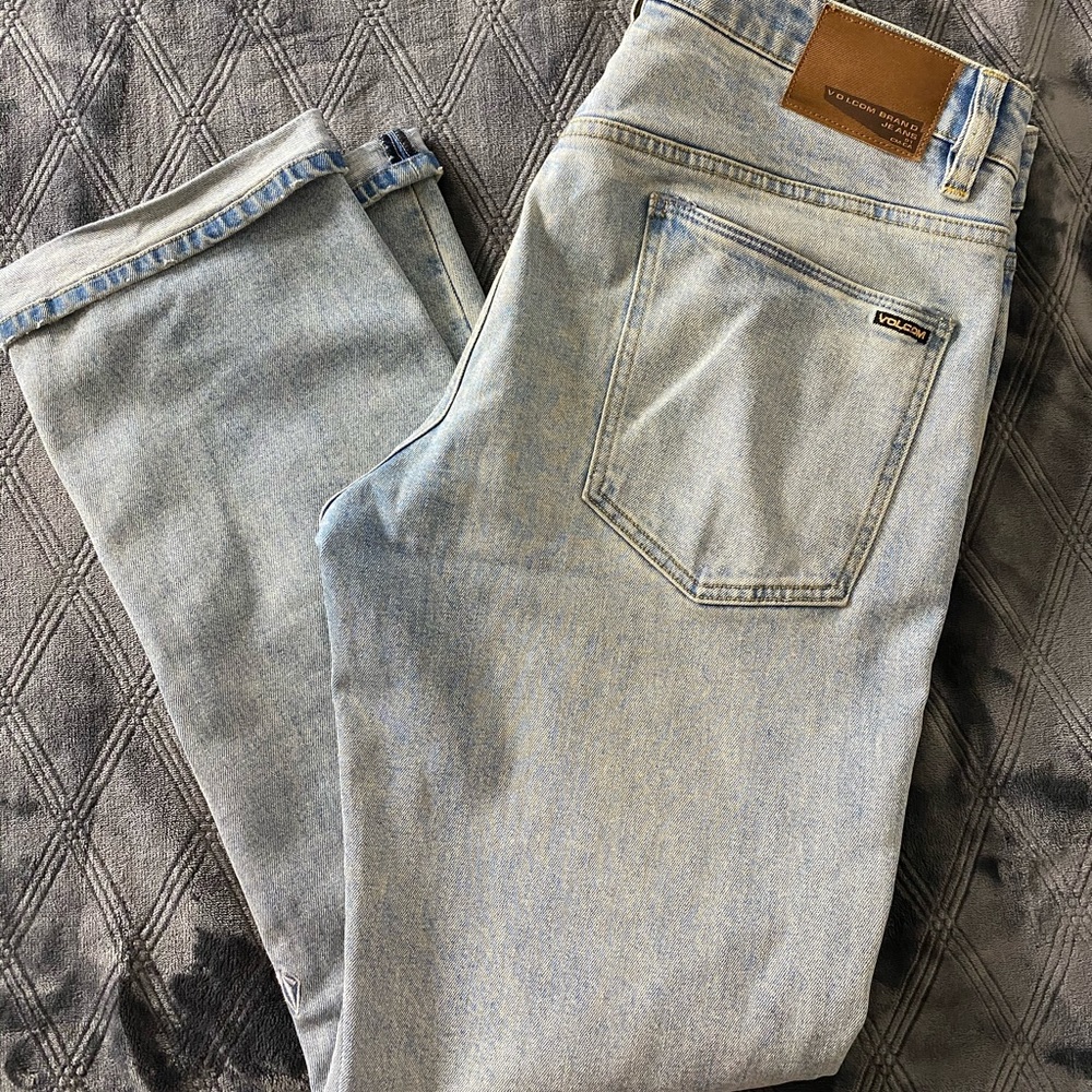 Volcom modern straight light wash jeans